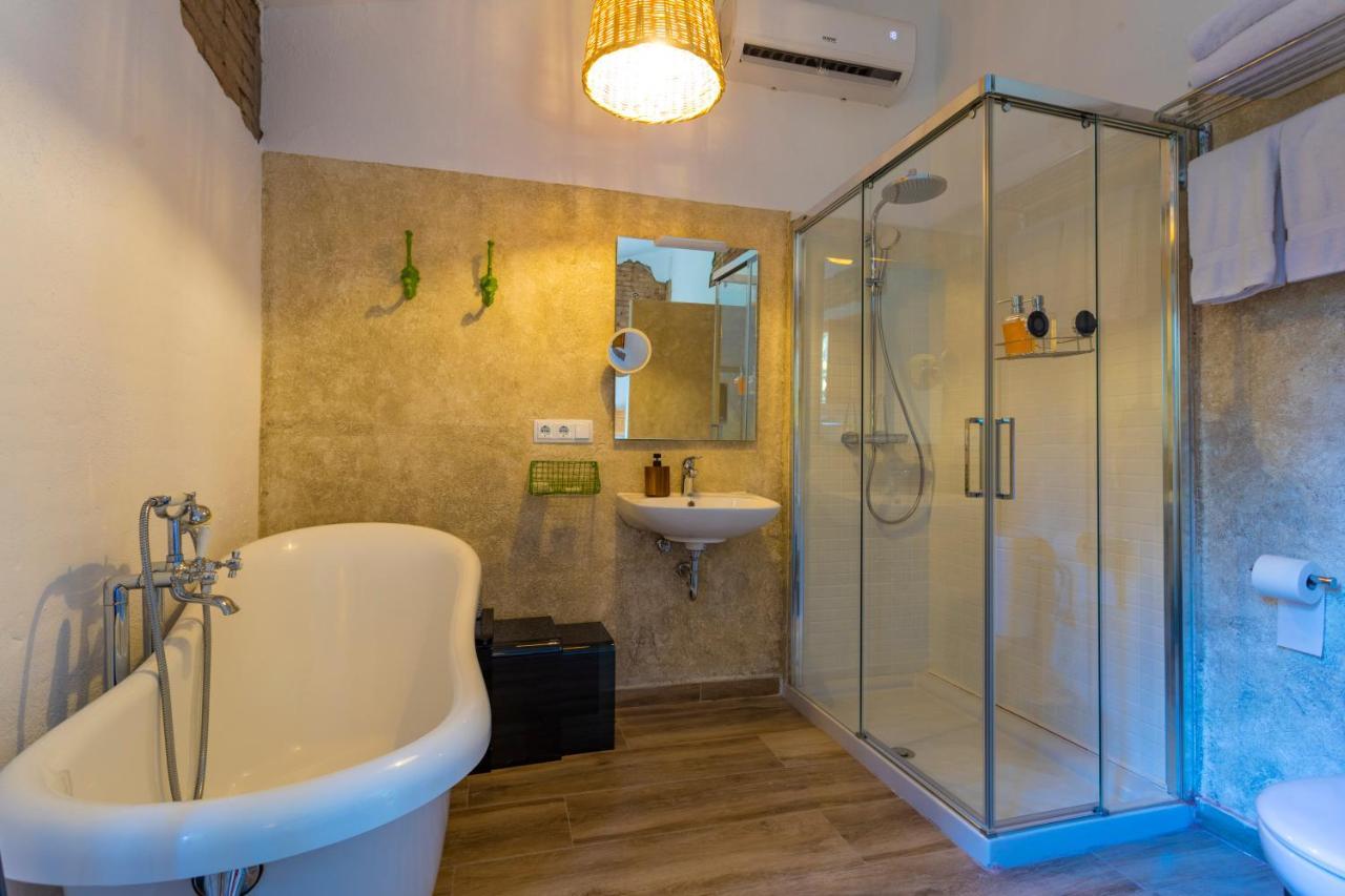 Hotel Torre Barcelona سانت كوغات ذيل فايي المظهر الخارجي الصورة